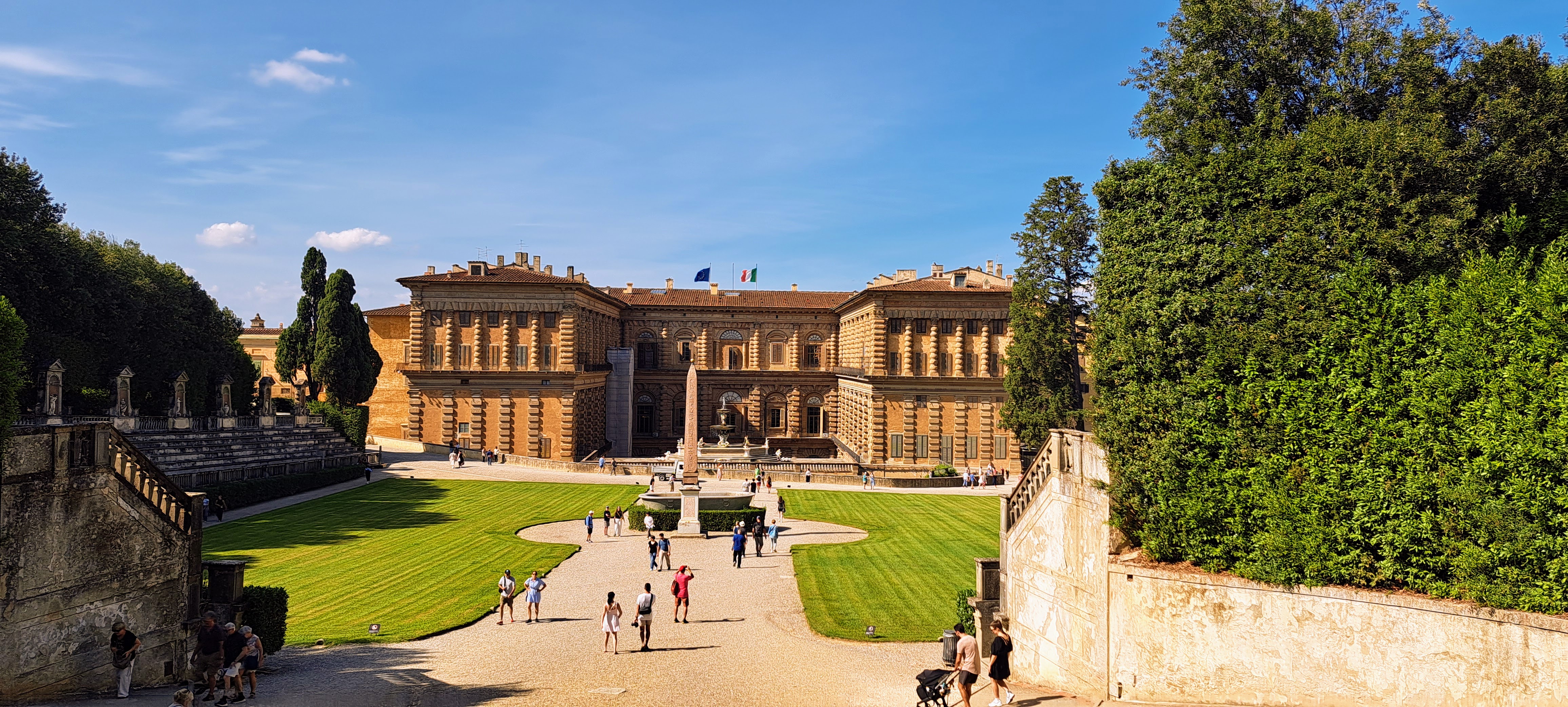 palazzo pitti florence