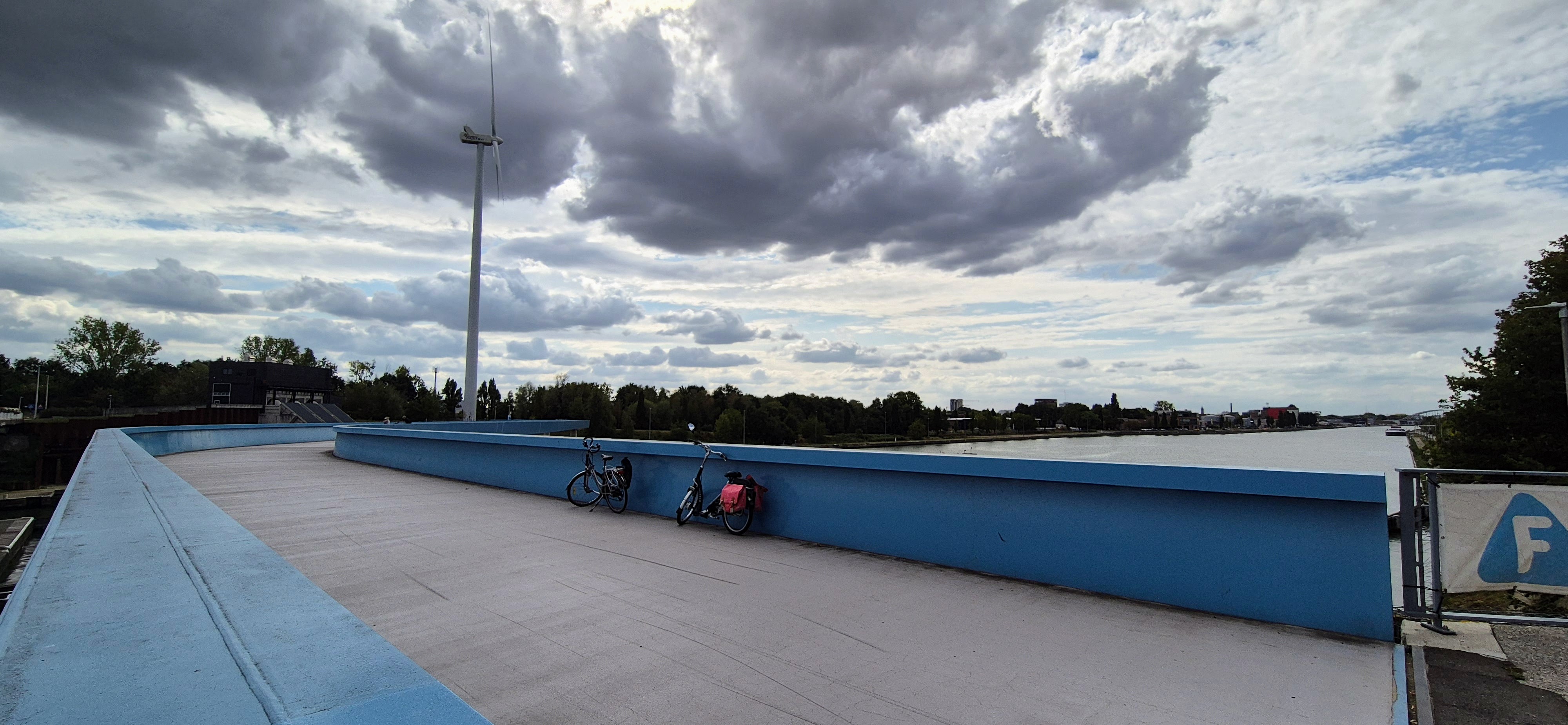 fietsen door het water