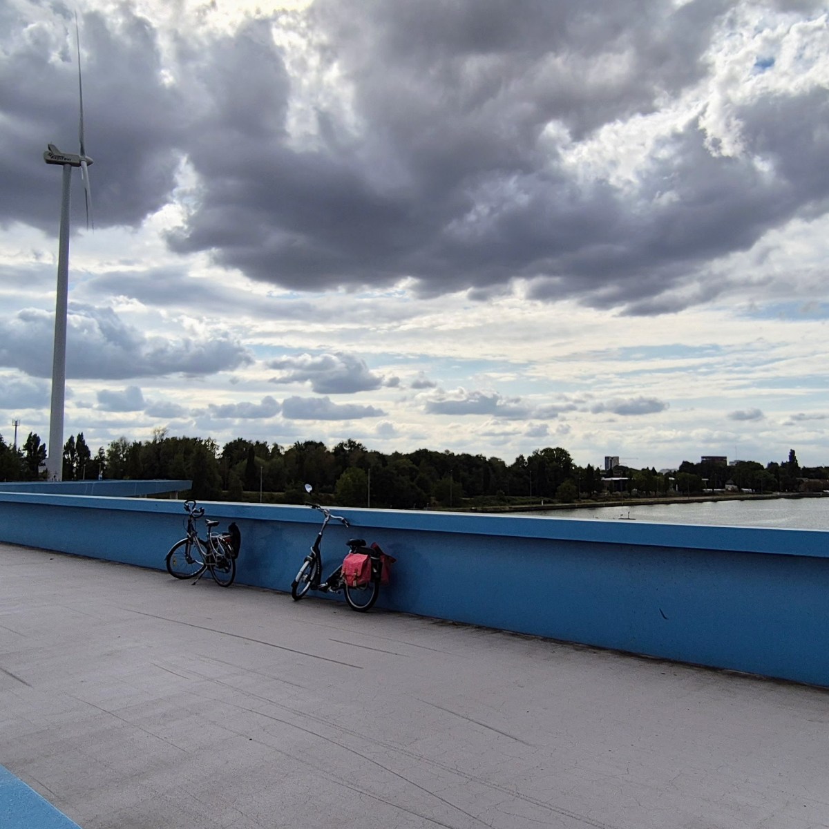 Fietsen door het Water: Een Unieke Beleving in Limburg
